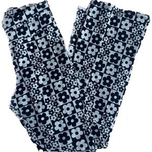 High-Waisted Flare Leggings